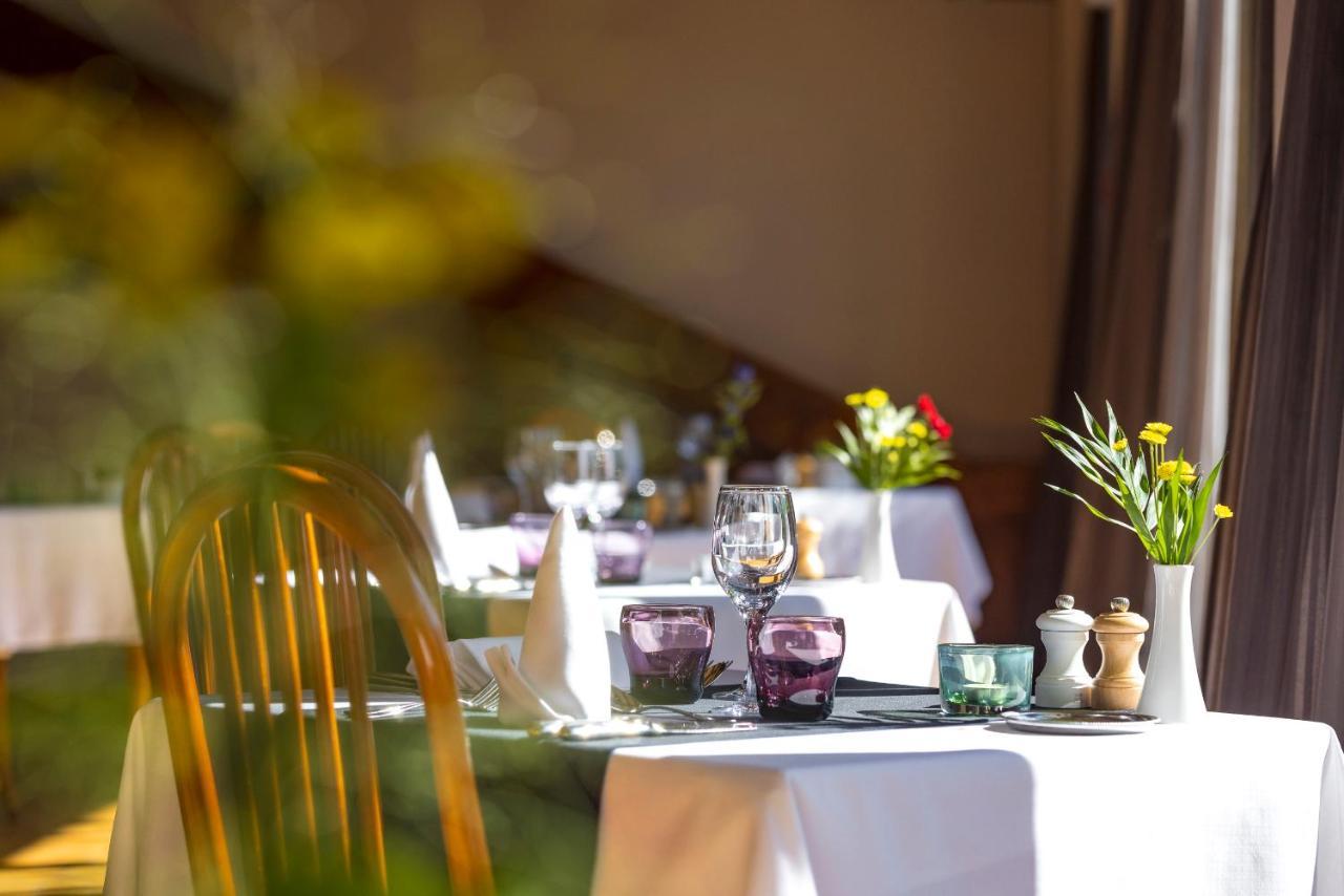 Hotel Les Grillons Талуар Екстериор снимка